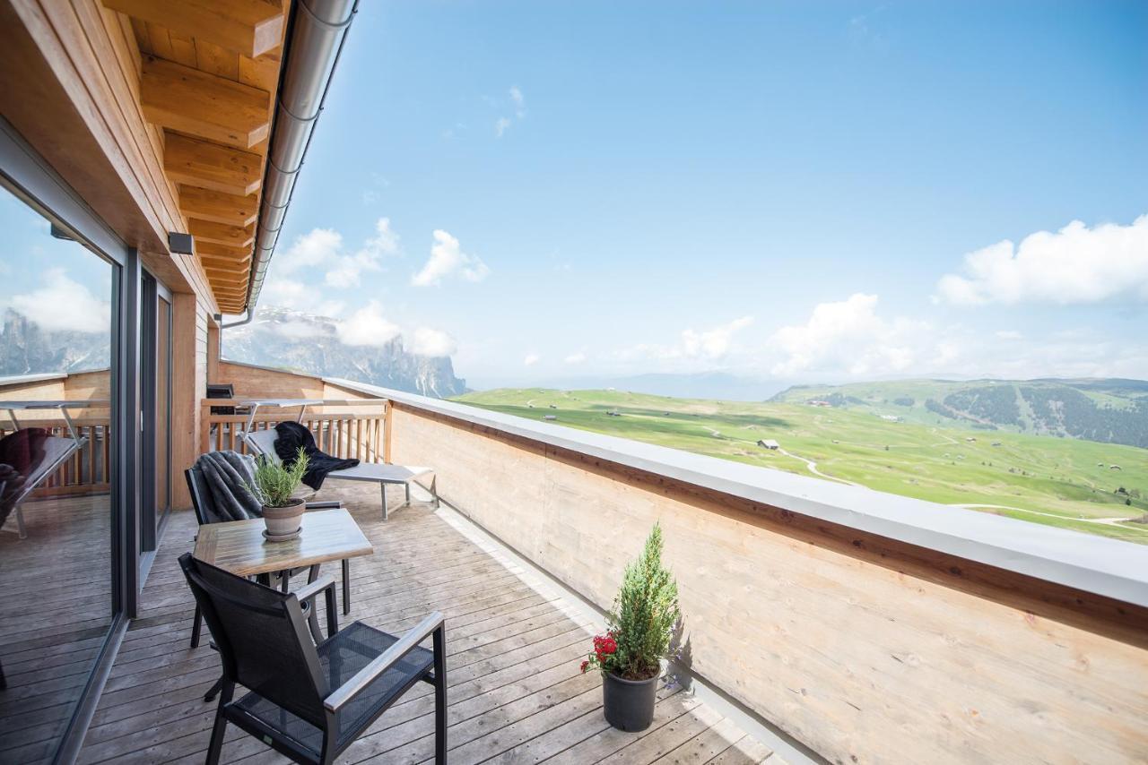 Hotel Goldknopf Alpe Di Siusi Exterior foto